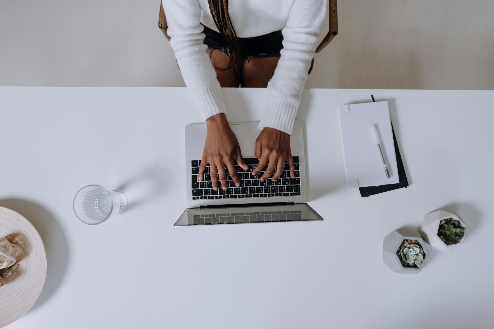 Rent LinkedIn Account to Automate Outreach Without Limits