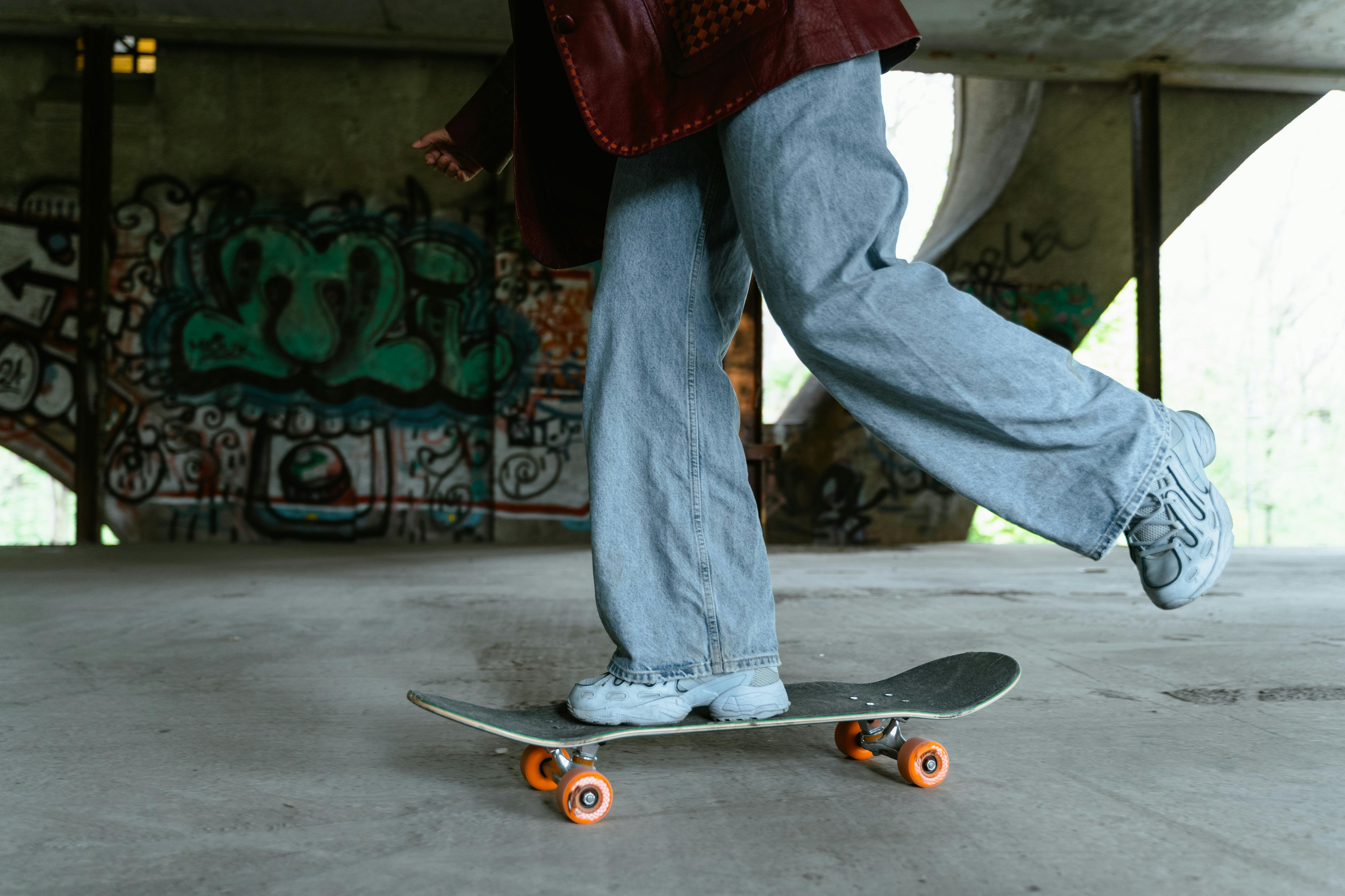 Baggy Black Jeans for Effortless Urban Fashion